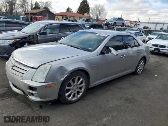 ✅ 2007 Cadillac STS • VIN: 1G6DC67A870122497 • Lot: 48074095. Wystawiony na Copart z przebiegiem 189 756 mil. Bezpłatny archiwum sprzedaży aukcyjnych z USA i szczegółowy raport historii pojazdu na DreamBid. Zdjęcie 1.