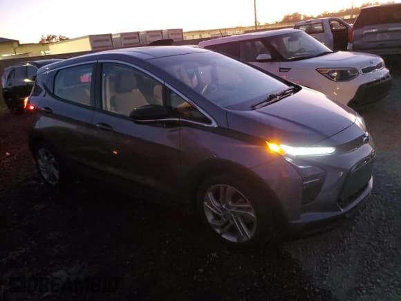 ✅ 2023 Chevrolet Bolt EV 1LT • VIN: 1G1FW6S09P4179935 • Lot: 82418354. Wystawiony na Copart z przebiegiem 46 041 mil. Bezpłatny archiwum sprzedaży aukcyjnych z USA i szczegółowy raport historii pojazdu na DreamBid. Zdjęcie 4.