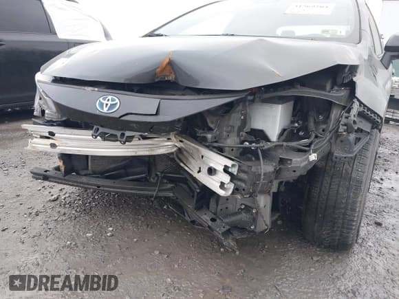 ✅ 2024 Toyota Corolla Hybrid LE • VIN: JTDBDMHE5R3009941 • Lot: 41569284. Listed on IAAI with 13,551 mi. Free auction sales archive from the USA and detailed vehicle history report at DreamBid. Image 6.