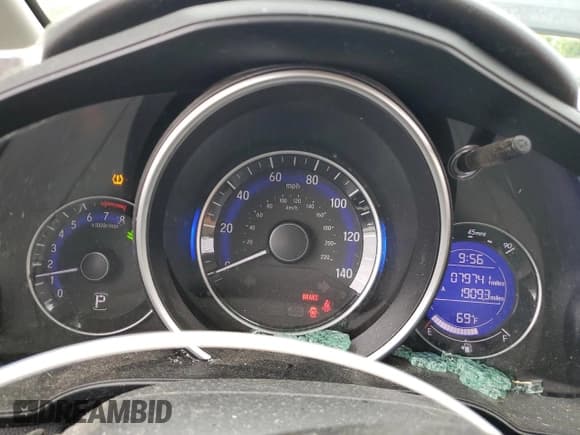 ✅ 2019 Honda Fit LX • VIN: 3HGGK5H48KM702436 • Lot: 56769205. Listed on Copart with 79,741 mi. Free auction sales archive from the USA and detailed vehicle history report at DreamBid. Image 9.