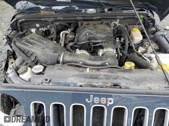 ✅ 2017 Jeep Wrangler Sahara • VIN: 1C4AJWBG5HL585280 • Lot: 54703555. Wystawiony na Copart z przebiegiem Nie podano. Bezpłatny archiwum sprzedaży aukcyjnych z USA i szczegółowy raport historii pojazdu na DreamBid. Zdjęcie 11.