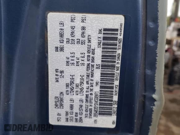 ✅ 1997 Dodge Passenger • VIN: 2B5WB35Y3VK532071 • Лот: 89324095. Опубликован ранее на Copart с пробегом 79 614 миль. Бесплатный доступ к архиву аукционных продаж из США и подробный отчёт об истории автомобиля на DreamBid. Изображение 12.