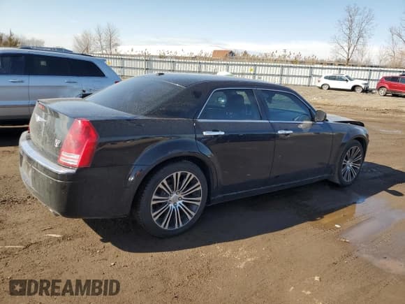 ✅ 2010 Chrysler 300 S • VIN: 2C3CA9CT3AH270653 • Lot: 47725125. Listed on Copart with 126,337 mi. Free auction sales archive from the USA and detailed vehicle history report at DreamBid. Image 3.