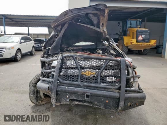 ✅ 2015 Chevrolet Silverado 2500HD LT • VIN: 1GC2KVE81FZ118528 • Лот: 69119535. Опубликован ранее на Copart с пробегом 205 366 миль. Бесплатный доступ к архиву аукционных продаж из США и подробный отчёт об истории автомобиля на DreamBid. Изображение 5.