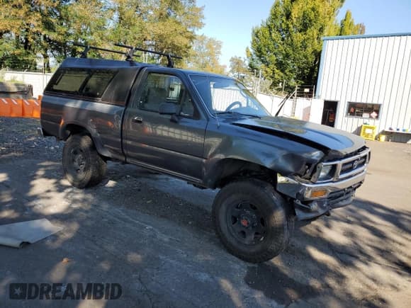 ✅ 1992 Toyota Pickup DLX • VIN: JT4RN01P6N0036982 • Лот: 83787765. Опубликован ранее на Copart с пробегом 232 503 миль. Бесплатный доступ к архиву аукционных продаж из США и подробный отчёт об истории автомобиля на DreamBid. Изображение 4.