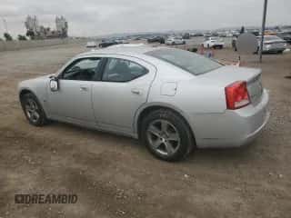 ✅ 2009 Dodge Charger SXT • VIN: 2B3KA33V89H515465 • Лот: 76531474. Размещён на Copart с пробегом 354 217 миль миль. Получите бесплатный доступ к архиву аукционных продаж из США и посмотрите подробный отчёт об истории автомобиля на DreamBid. Изображение 2.