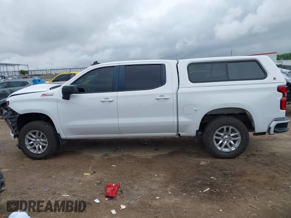 ✅ 2019 Chevrolet Silverado 1500 RST • VIN: 1GCUYEED7KZ349996 • Lot: 42478510. Wystawiony na IAAI z przebiegiem 111 413 mil. Bezpłatny archiwum sprzedaży aukcyjnych z USA i szczegółowy raport historii pojazdu na DreamBid. Zdjęcie 14.