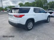 ✅ 2021 Chevrolet Traverse LT Cloth • VIN: 1GNERGKW0MJ126548 • Lot: 42998904. Wystawiony na IAAI z przebiegiem 66 776 mil. Bezpłatny archiwum sprzedaży aukcyjnych z USA i szczegółowy raport historii pojazdu na DreamBid. Zdjęcie 4.