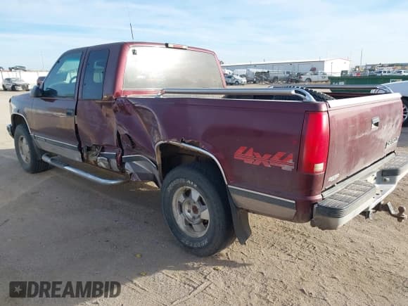 ✅ 1998 Chevrolet Silverado 1500 • VIN: 2GCEK19R0W1215205 • Lot: 43618019. Listed on IAAI with 181,860 mi. Free auction sales archive from the USA and detailed vehicle history report at DreamBid. Image 3.