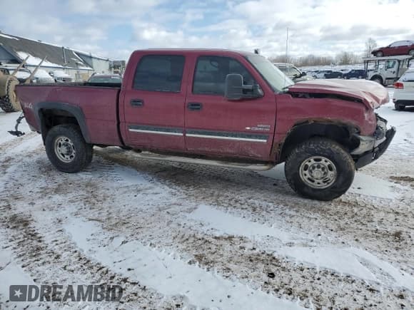 ✅ 2006 Chevrolet Silverado 2500HD LT1 • VIN: 1GCHK23D26F186329 • Lot: 41633675. Wystawiony na Copart z przebiegiem 231 536 mil. Bezpłatny archiwum sprzedaży aukcyjnych z USA i szczegółowy raport historii pojazdu na DreamBid. Zdjęcie 4.