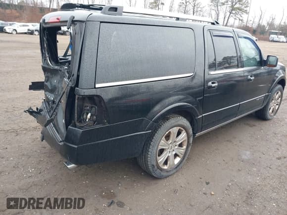 ✅ 2015 Ford Expedition Max Platinum • VIN: 1FMJK1MT9FEF40253 • Lot: 41685478. Listed on IAAI with 124,986 mi. Free auction sales archive from the USA and detailed vehicle history report at DreamBid. Image 4.