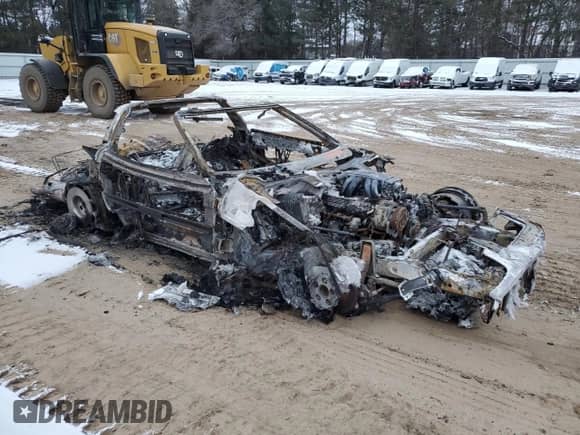 1987 Chevrolet Corvette with VIN 1G1YY2180H5113000, listed as a Copart auction lot 83015414 with Not provided miles and Salvage title. Bid and sale history available at DreamBid. Image 4.