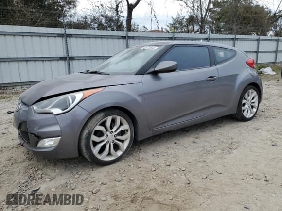 ✅ 2012 Hyundai Veloster w/Red Int • VIN: KMHTC6AD9CU046959 • Lot: 83372544. Wystawiony na Copart z przebiegiem 127 380 mil. Bezpłatny archiwum sprzedaży aukcyjnych z USA i szczegółowy raport historii pojazdu na DreamBid. Zdjęcie 1.