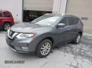 ✅ 2017 Nissan Rogue S • VIN: JN8AT2MV6HW016326 • Лот: 43455489. Опубликован ранее на IAAI с пробегом 121 011 миль. Бесплатный доступ к архиву аукционных продаж из США и подробный отчёт об истории автомобиля на DreamBid. Изображение 17.