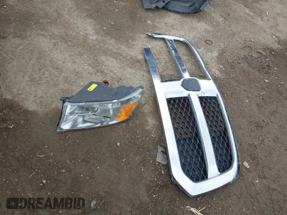 ✅ 2019 Ram 1500 Tradesman • VIN: 3C6JR6DG3KG585652 • Lot: 42840385. Listed on IAAI with 109,594 mi. Free auction sales archive from the USA and detailed vehicle history report at DreamBid. Image 12.