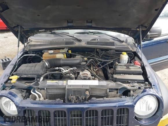 ✅ 2006 Jeep Liberty Sport • VIN: 1J4GL48K36W113766 • Lot: 43522808. Listed on IAAI with 139,198 mi. Free auction sales archive from the USA and detailed vehicle history report at DreamBid. Image 10.