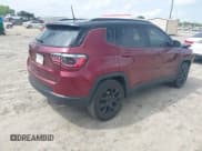 ✅ 2022 Jeep Compass Latitude • VIN: 3C4NJCBB2NT210970 • Lot: 42302790. Listed on IAAI with 27,999 mi. Free auction sales archive from the USA and detailed vehicle history report at DreamBid. Image 4.