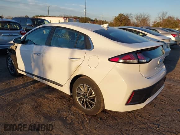 ✅ 2020 Hyundai Ioniq Limited • VIN: KMHC85LJ4LU071430 • Lot: 43621196. Listed on IAAI with 39,063 mi. Free auction sales archive from the USA and detailed vehicle history report at DreamBid. Image 3.