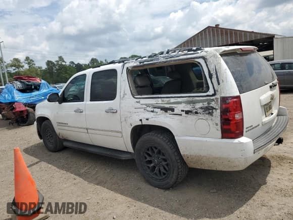 ✅ 2009 Chevrolet Suburban LTZ • VIN: 1GNFC36J49R174141 • Lot: 53487975. Wystawiony na Copart z przebiegiem 228 242 mil. Bezpłatny archiwum sprzedaży aukcyjnych z USA i szczegółowy raport historii pojazdu na DreamBid. Zdjęcie 2.