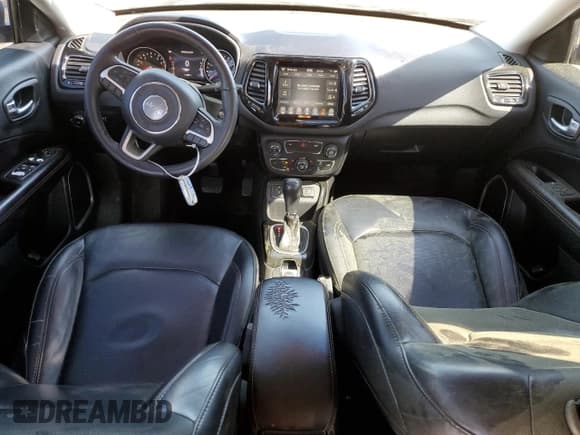 ✅ 2019 Jeep Compass Limited • VIN: 3C4NJCCB1KT637874 • Lot: 49554065. Listed on Copart with 141,657 mi. Free auction sales archive from the USA and detailed vehicle history report at DreamBid. Image 8.