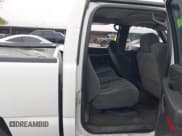 ✅ 2004 Chevrolet Silverado 1500 LS • VIN: 2GCEK13T341408143 • Lot: 43767693. Wystawiony na IAAI z przebiegiem Nie podano. Bezpłatny archiwum sprzedaży aukcyjnych z USA i szczegółowy raport historii pojazdu na DreamBid. Zdjęcie 8.