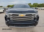 ✅ 2022 Chevrolet Silverado 1500 High Country • VIN: 3GCUDJEL2NG577887 • Lot: 82078435. Listed on Copart with 45,858 mi. Free auction sales archive from the USA and detailed vehicle history report at DreamBid. Image 5.