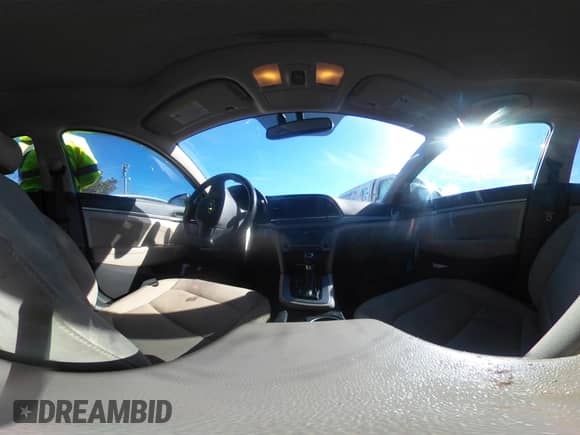 2018 Hyundai Elantra Value Edition with VIN KMHD84LF5JU571989, listed as a IAAI auction lot 41599911 with 128,020 mi miles and . Bid and sale history available at DreamBid. Image 17.