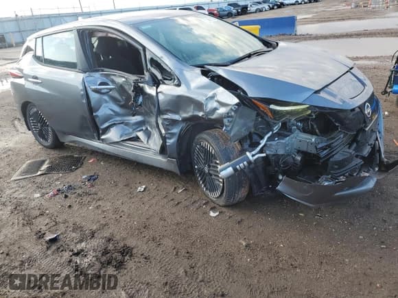 ✅ 2025 Nissan LEAF SV Plus • VIN: 1N4CZ1CV9SC558260 • Lot: 82169105. Listed on Copart with 11,985 mi. Free auction sales archive from the USA and detailed vehicle history report at DreamBid. Image 4.