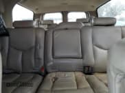 ✅ 2003 Chevrolet Suburban LT • VIN: 3GNEC16Z73G139932 • Лот: 80663954. Опубликован ранее на Copart с пробегом 196 131 миль. Бесплатный доступ к архиву аукционных продаж из США и подробный отчёт об истории автомобиля на DreamBid. Изображение 10.