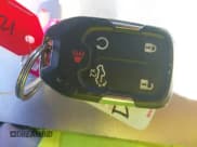 ✅ 2019 Chevrolet Silverado 1500 LTZ • VIN: 1GCUYGED2KZ209236 • Lot: 42676921. Wystawiony na IAAI z przebiegiem 141 286 mil. Bezpłatny archiwum sprzedaży aukcyjnych z USA i szczegółowy raport historii pojazdu na DreamBid. Zdjęcie 11.