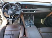 ✅ 2018 Alfa Romeo Stelvio Ti • VIN: ZASFAKBN4J7B83463 • Лот: 41130163. Опубликован ранее на Copart с пробегом 68 118 миль. Бесплатный доступ к архиву аукционных продаж из США и подробный отчёт об истории автомобиля на DreamBid. Изображение 8.