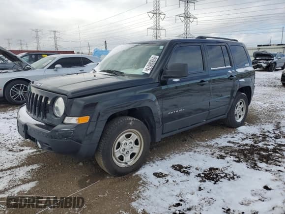 ✅ 2015 Jeep Patriot Sport • VIN: 1C4NJPBB1FD118733 • Лот: 91930675. Опубликован ранее на Copart с пробегом 68 358 миль. Бесплатный доступ к архиву аукционных продаж из США и подробный отчёт об истории автомобиля на DreamBid. Изображение 1.