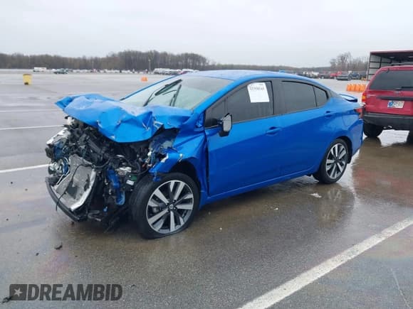 ✅ 2021 Nissan Versa SR • VIN: 3N1CN8FV5ML839640 • Лот: 41958545. Опубликован ранее на IAAI с пробегом 40 699 миль. Бесплатный доступ к архиву аукционных продаж из США и подробный отчёт об истории автомобиля на DreamBid. Изображение 2.