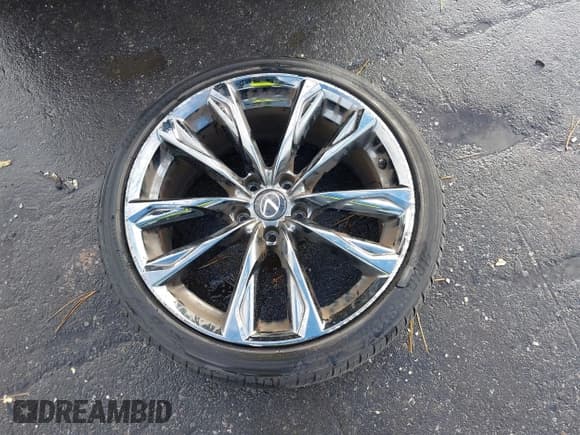 ✅ 2023 Lexus IS 350 F Sport • VIN: JTHGZ1E20P5030504 • Lot: 43442475. Wystawiony na IAAI z przebiegiem 29 651 mil. Bezpłatny archiwum sprzedaży aukcyjnych z USA i szczegółowy raport historii pojazdu na DreamBid. Zdjęcie 12.