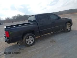 ✅ 2010 Dodge Dakota Bighorn/Lonestar • VIN: 1D7CE3GK6AS179096 • Lot: 43769006. Listed on IAAI with 194,999 mi. Free auction sales archive from the USA and detailed vehicle history report at DreamBid. Image 4.