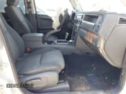 ✅ 2008 Jeep Commander Sport • VIN: 1J8HG48K08C187691 • Lot: 41898517. Listed on IAAI with 229,217 mi. Free auction sales archive from the USA and detailed vehicle history report at DreamBid. Image 5.