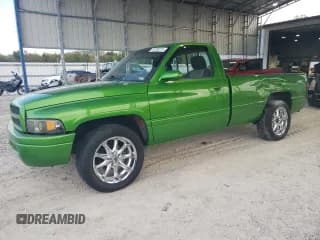 ✅ 1996 Dodge 1500 • VIN: 1B7HC16Y0TS648282 • Лот: 82558215. Опубликован ранее на Copart с пробегом 148 010 миль. Бесплатный доступ к архиву аукционных продаж из США и подробный отчёт об истории автомобиля на DreamBid. Изображение 1.