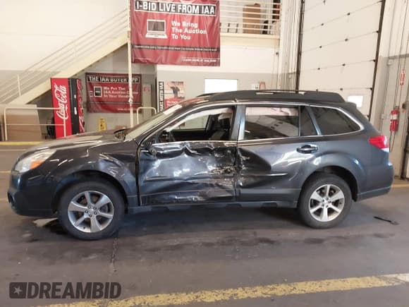 ✅ 2013 Subaru Outback Limited • VIN: 4S4BRCLC6D3265768 • Lot: 43504610. Wystawiony na IAAI z przebiegiem 164 708 mil. Bezpłatny archiwum sprzedaży aukcyjnych z USA i szczegółowy raport historii pojazdu na DreamBid. Zdjęcie 14.