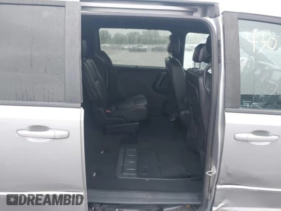 ✅ 2015 Dodge Grand Caravan R/T • VIN: 2C4RDGEG8FR704651 • Лот: 43099278. Опубликован ранее на IAAI с пробегом 187 475 миль. Бесплатный доступ к архиву аукционных продаж из США и подробный отчёт об истории автомобиля на DreamBid. Изображение 8.