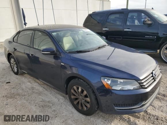 ✅ 2014 Volkswagen Passat Wolfsburg Edition • VIN: 1VWAT7A35EC115077 • Lot: 89393315. Listed on Copart with 107,092 mi. Free auction sales archive from the USA and detailed vehicle history report at DreamBid. Image 4.