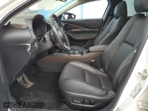 ✅ 2022 Mazda CX-30 Premium Plus • VIN: 3MVDMBEYXNM459264 • Lot: 64426684. Wystawiony na Copart z przebiegiem 32 887 mil. Bezpłatny archiwum sprzedaży aukcyjnych z USA i szczegółowy raport historii pojazdu na DreamBid. Zdjęcie 7.