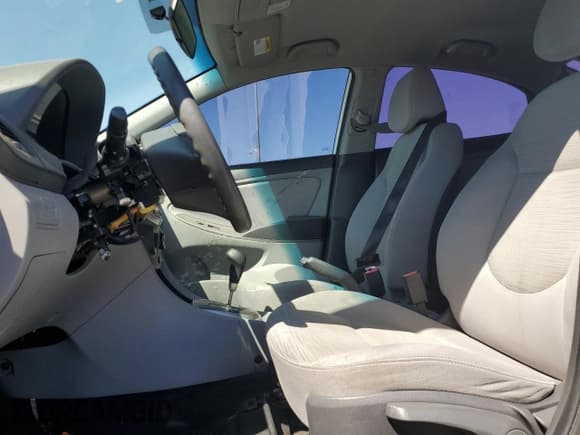 ✅ 2016 Hyundai Accent SE • VIN: KMHCT4AE3GU070189 • Лот: 71832174. Опубликован ранее на Copart с пробегом 86 138 миль. Бесплатный доступ к архиву аукционных продаж из США и подробный отчёт об истории автомобиля на DreamBid. Изображение 7.