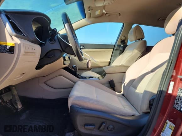 ✅ 2016 Hyundai Tucson Limited • VIN: KM8J33A26GU063275 • Лот: 84383495. Опубликован ранее на Copart с пробегом 108 111 миль. Бесплатный доступ к архиву аукционных продаж из США и подробный отчёт об истории автомобиля на DreamBid. Изображение 7.