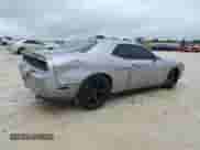 2013 Dodge Challenger R/T Plus z VIN 2C3CDYBT3DH685978, wystawiony jako Copart lot #58119844 z przebiegiem 130 012 mil mil oraz Szkoda całkowita • Salvage title. Historia ofert i sprzedaży dostępna na DreamBid. Obrazek 3.