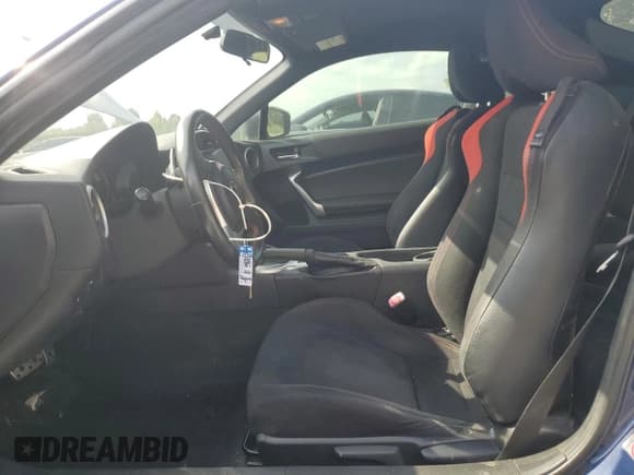 ✅ 2016 Scion FR-S • VIN: JF1ZNAA18G8700839 • Lot: 70859075. Wystawiony na Copart z przebiegiem 159 021 mil. Bezpłatny archiwum sprzedaży aukcyjnych z USA i szczegółowy raport historii pojazdu na DreamBid. Zdjęcie 7.