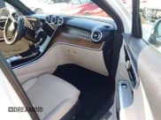 ✅ 2025 Mercedes-Benz GLC 300 • VIN: W1NKJ4HB1SF329799 • Лот: 43460057. Опубликован ранее на IAAI с пробегом 6 914 миль. Бесплатный доступ к архиву аукционных продаж из США и подробный отчёт об истории автомобиля на DreamBid. Изображение 5.