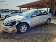 ✅ 2006 Honda Accord LX • VIN: 3HGCM56476G700399 • Лот: 71726315. Опубликован ранее на Copart с пробегом 179 765 миль. Бесплатный доступ к архиву аукционных продаж из США и подробный отчёт об истории автомобиля на DreamBid. Изображение 1.