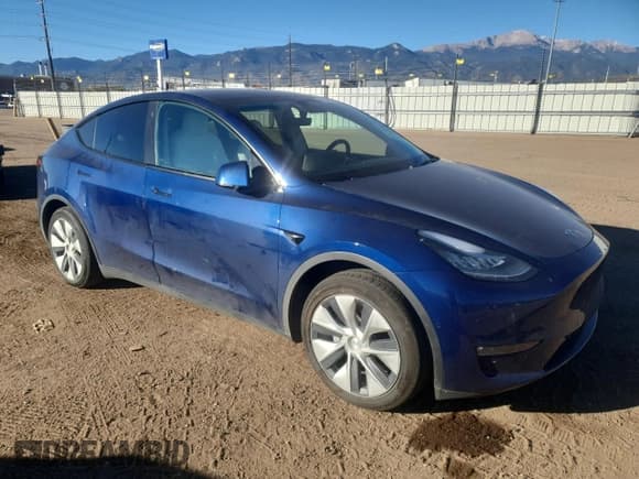 ✅ 2021 Tesla Model Y Long Range • VIN: 5YJYGDEE8MF299660 • Lot: 89550555. Wystawiony na Copart z przebiegiem 40 698 mil. Bezpłatny archiwum sprzedaży aukcyjnych z USA i szczegółowy raport historii pojazdu na DreamBid. Zdjęcie 4.