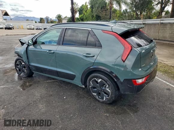✅ 2023 Kia Niro Wind • VIN: KNDCR3L15P5045585 • Лот: 93559335. Опубликован ранее на Copart с пробегом 54 609 миль. Бесплатный доступ к архиву аукционных продаж из США и подробный отчёт об истории автомобиля на DreamBid. Изображение 2.