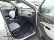 ✅ 2020 Chevrolet Equinox LS • VIN: 3GNAXHEV5LS554190 • Lot: 43279857. Wystawiony na IAAI z przebiegiem 65 620 mil. Bezpłatny archiwum sprzedaży aukcyjnych z USA i szczegółowy raport historii pojazdu na DreamBid. Zdjęcie 5.